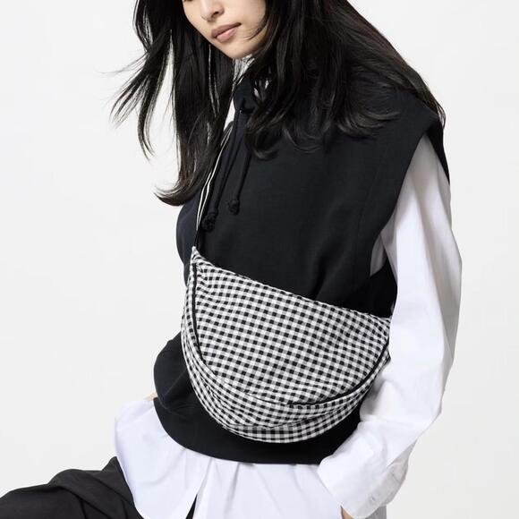 Uniqlo Gingham Round Mini Shoulder Bag Black - Picture 1 of 7